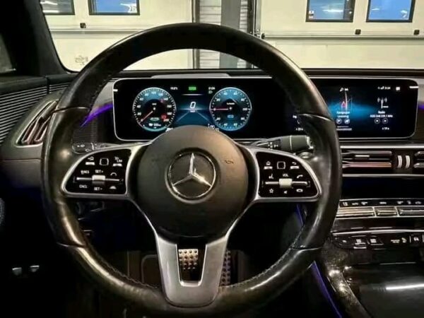 Mercedes-Benz EQC - Image 16