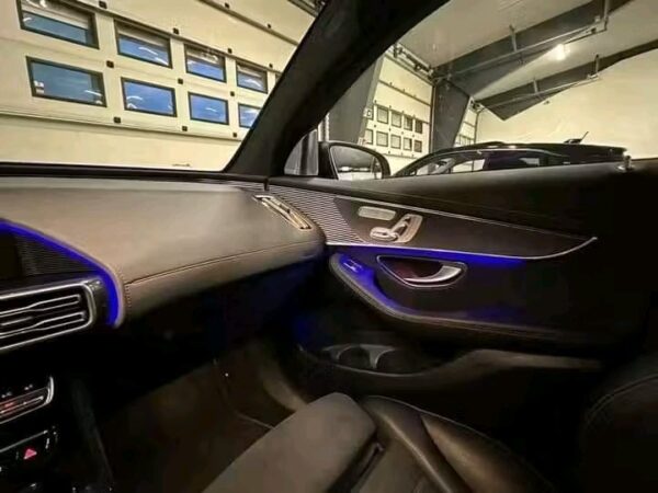 Mercedes-Benz EQC - Image 10
