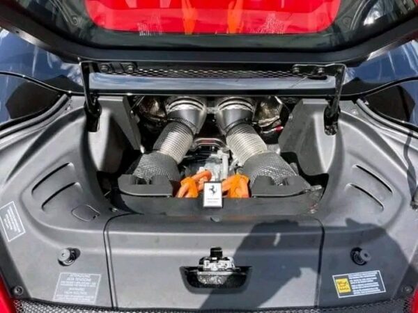 Ferrari 296 GTS Spider – Image 15