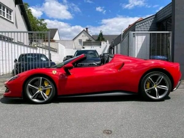 Ferrari 296 GTS Spider – Image 5