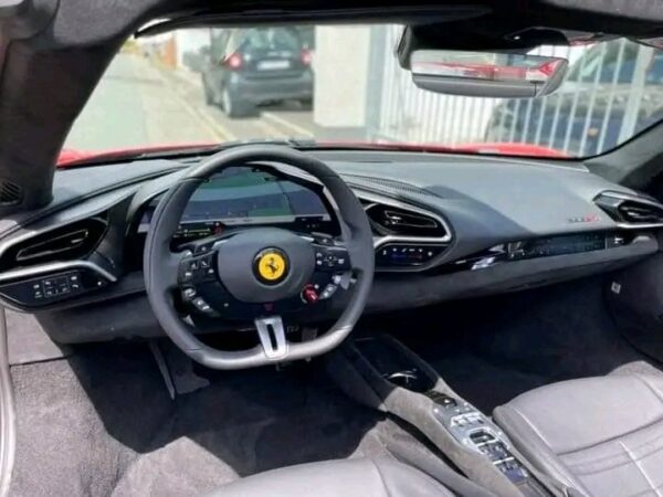 Ferrari 296 GTS Spider – Image 4