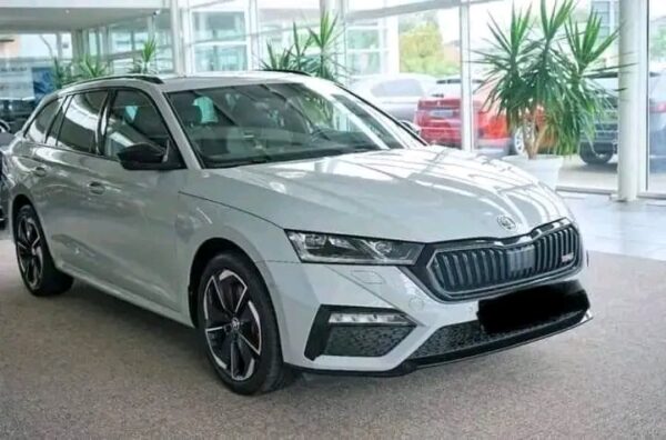 Skoda Octavia Combi 1.4 RS - Image 4