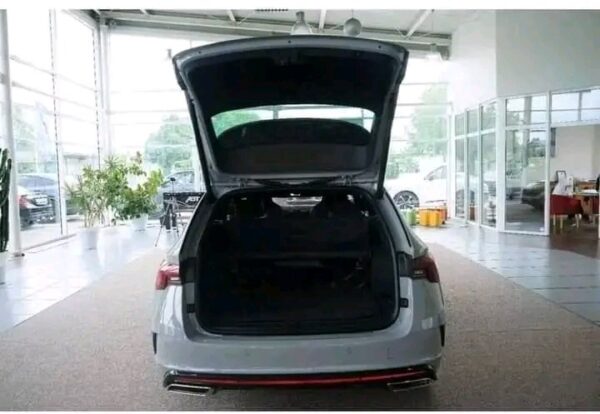 Skoda Octavia Combi 1.4 RS - Image 15