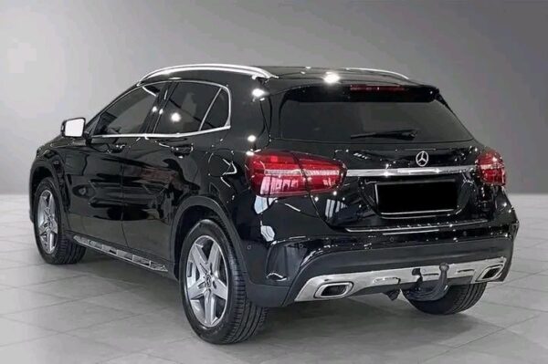 Mercedes-Benz GLA - Image 16