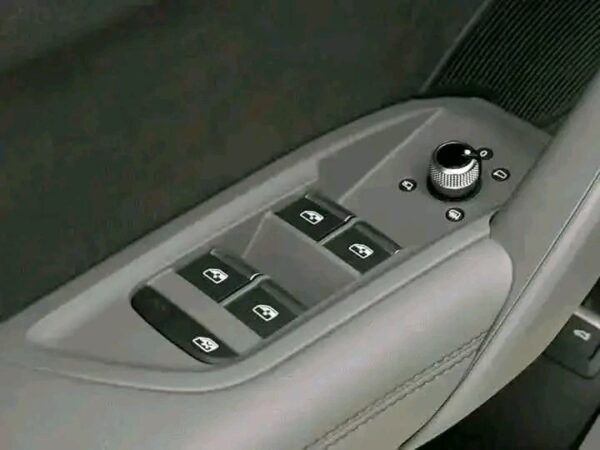 Audi Q5 40 – Image 8