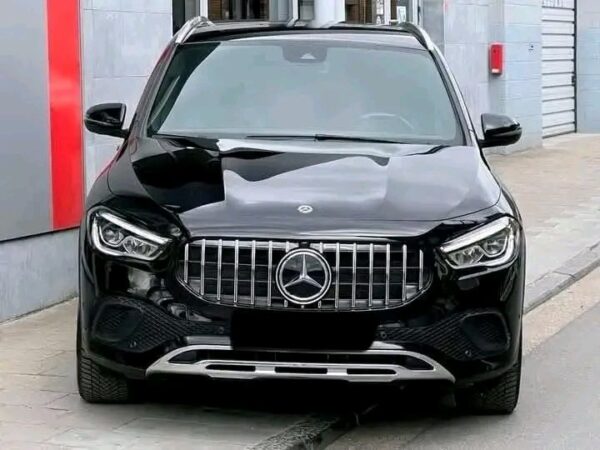 Mercedes-Benz GLA 200d Sport Line