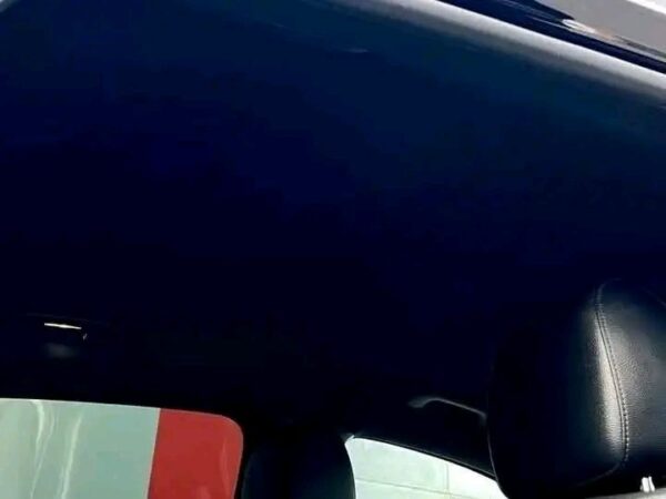 Mercedes-Benz GLA 200d Sport Line - Image 8