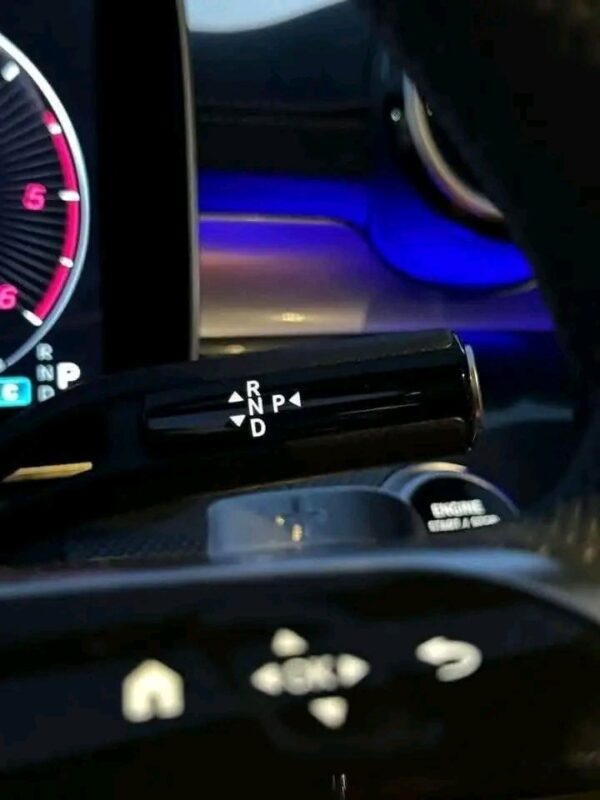 MERCEDES C220 4MATIC – Image 7
