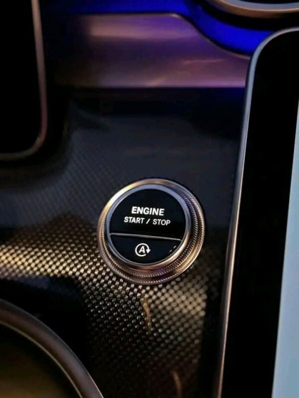 MERCEDES C220 4MATIC – Image 12