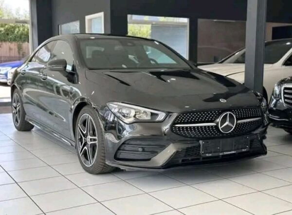 Mercedes-Benz CLA 200d - Image 2