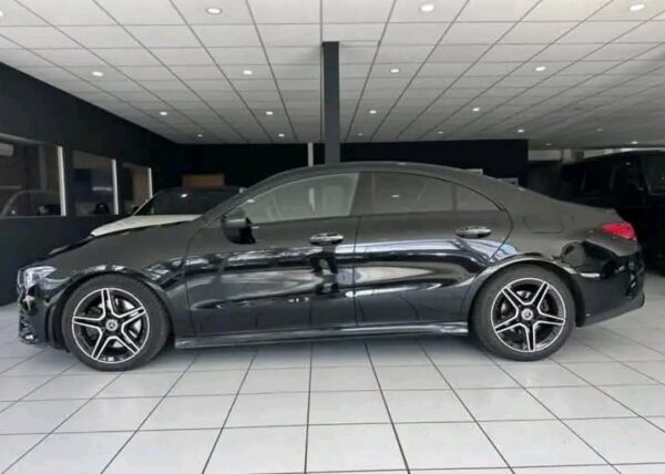 Mercedes-Benz CLA 200d - Image 15