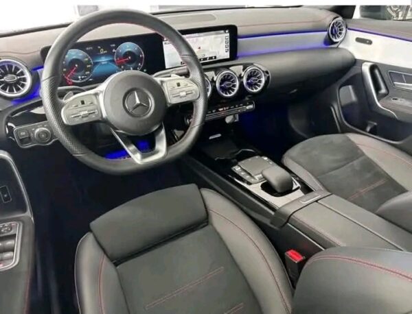 Mercedes-Benz CLA 200d - Image 4