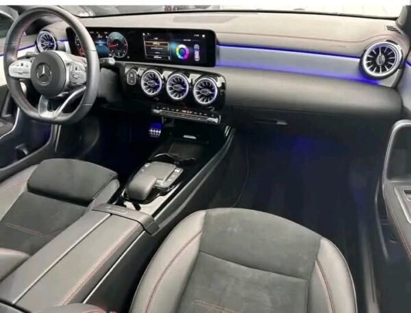 Mercedes-Benz CLA 200d - Image 7
