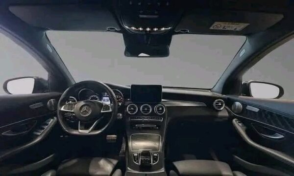 Mercedes-Benz GLC - Image 19