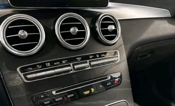 Mercedes-Benz GLC - Image 17
