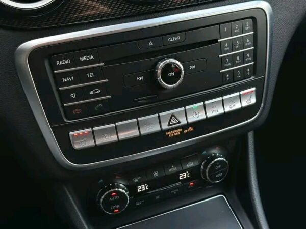Mercedes-Benz GLA 250 4Matic - Image 5