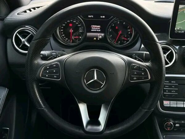 Mercedes-Benz GLA 250 4Matic - Image 9