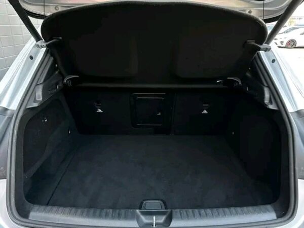 Mercedes-Benz GLA 250 4Matic - Image 17