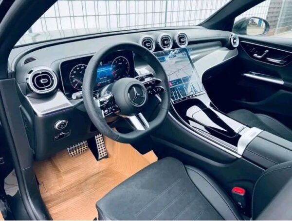 Mercedes-Benz GLC 200 Coupe 4Matic AMG - Image 15