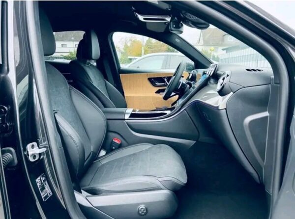 Mercedes-Benz GLC 200 Coupe 4Matic AMG - Image 7