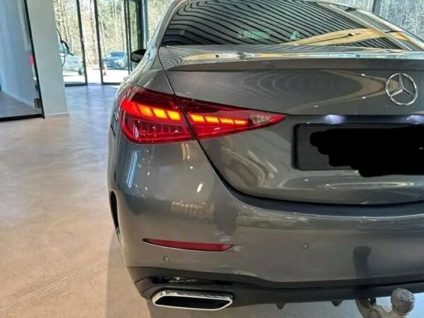 Mercedes-Benz C 300 d - Image 26
