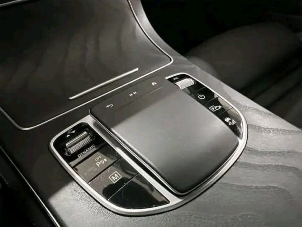 Mercedes-Benz GLC - Image 4