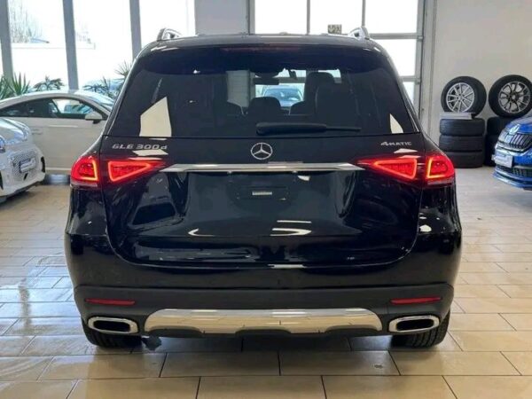 Mercedes-Benz GLE 300 - Image 22