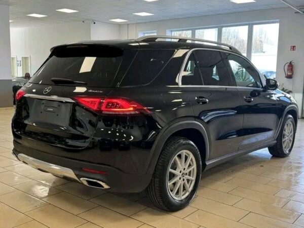 Mercedes-Benz GLE 300 - Image 24
