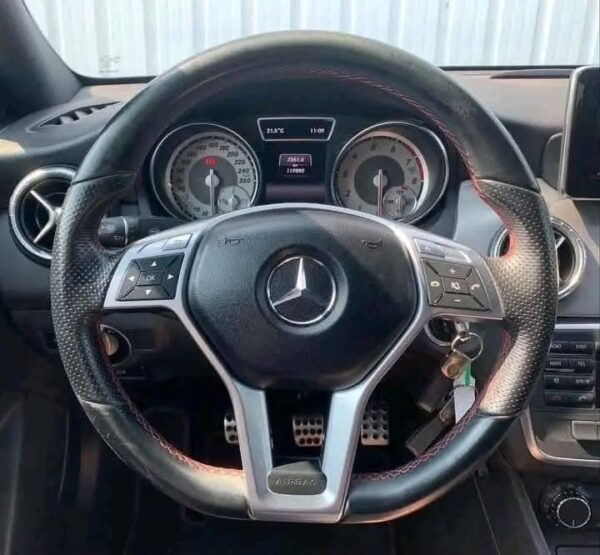 Mercedes-Benz CLA200 *AMG PACKAGE - Image 9