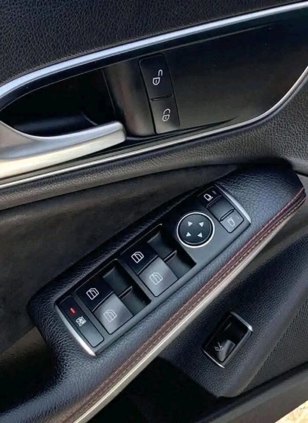 Mercedes-Benz CLA200 *AMG PACKAGE - Image 11