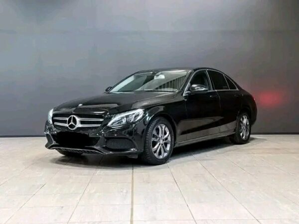 Mercedes-Benz C-Class – Image 2