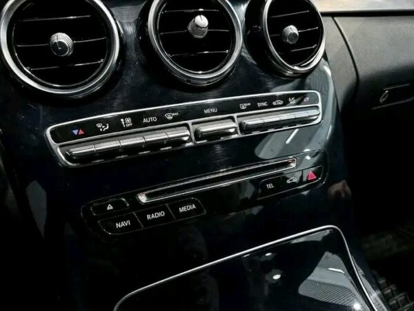 Mercedes-Benz C-Class – Image 9