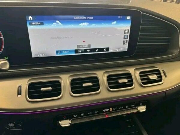 Mercedes-Benz GLE 300 – Image 16